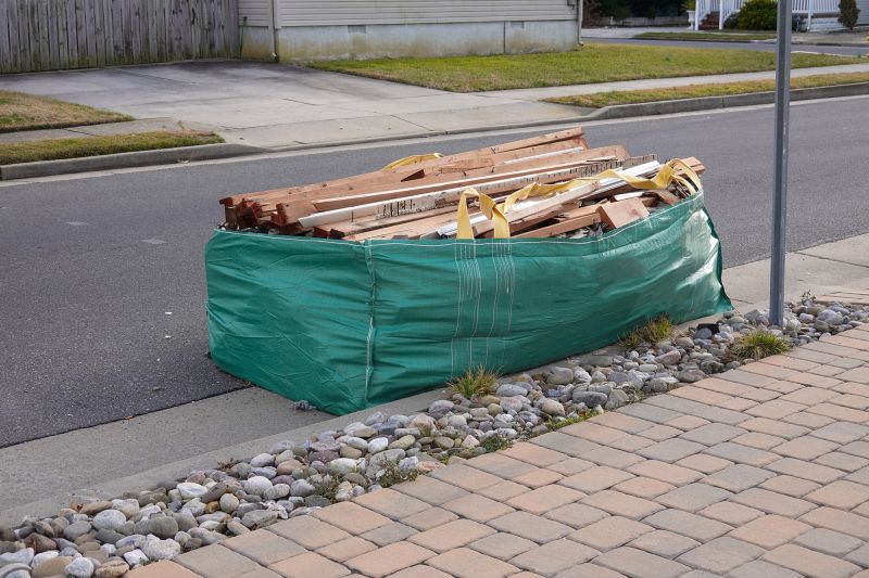 Lawn Debris Cleanup in Ventura County, CA